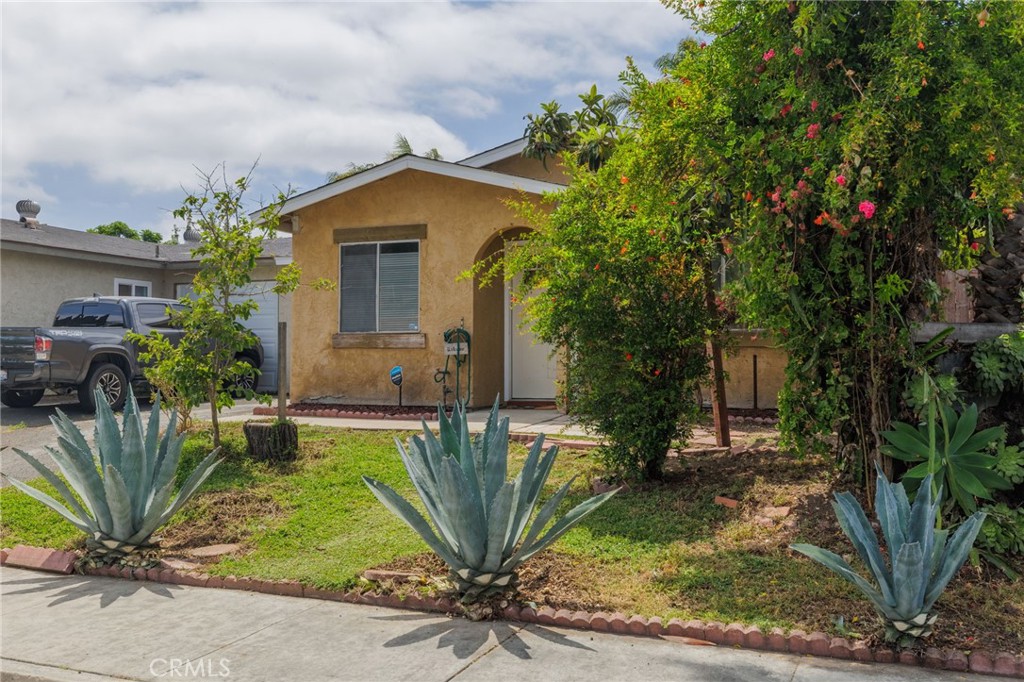 289 Lustrosos Street