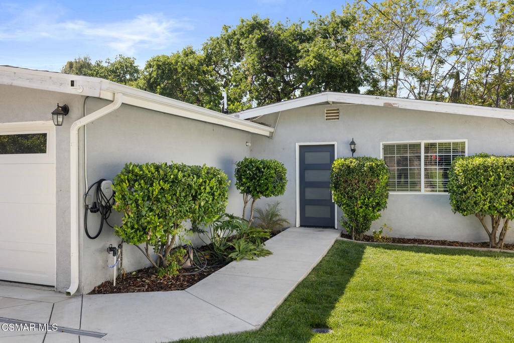 789 Glen Oaks Road