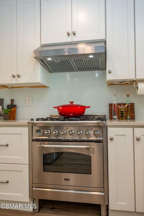 Tiny photo for 2161 Scenicpark Street, Thousand Oaks, CA 91362 (MLS # 226001019)