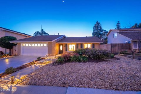 Tiny photo for 2161 Scenicpark Street, Thousand Oaks, CA 91362 (MLS # 226001019)