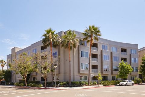 Photo of 21 Gramercy #416, Irvine, CA 92612 (MLS # OC26038393)