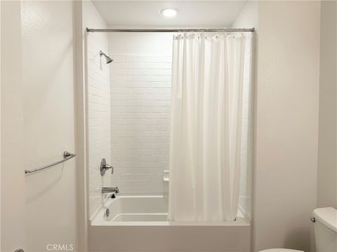 21 Gramercy Irvine CA 92612