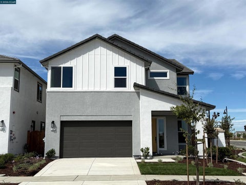 Photo of 17357 Bushwick Lane LN, Lathrop, CA 95330 (MLS # 41145859)