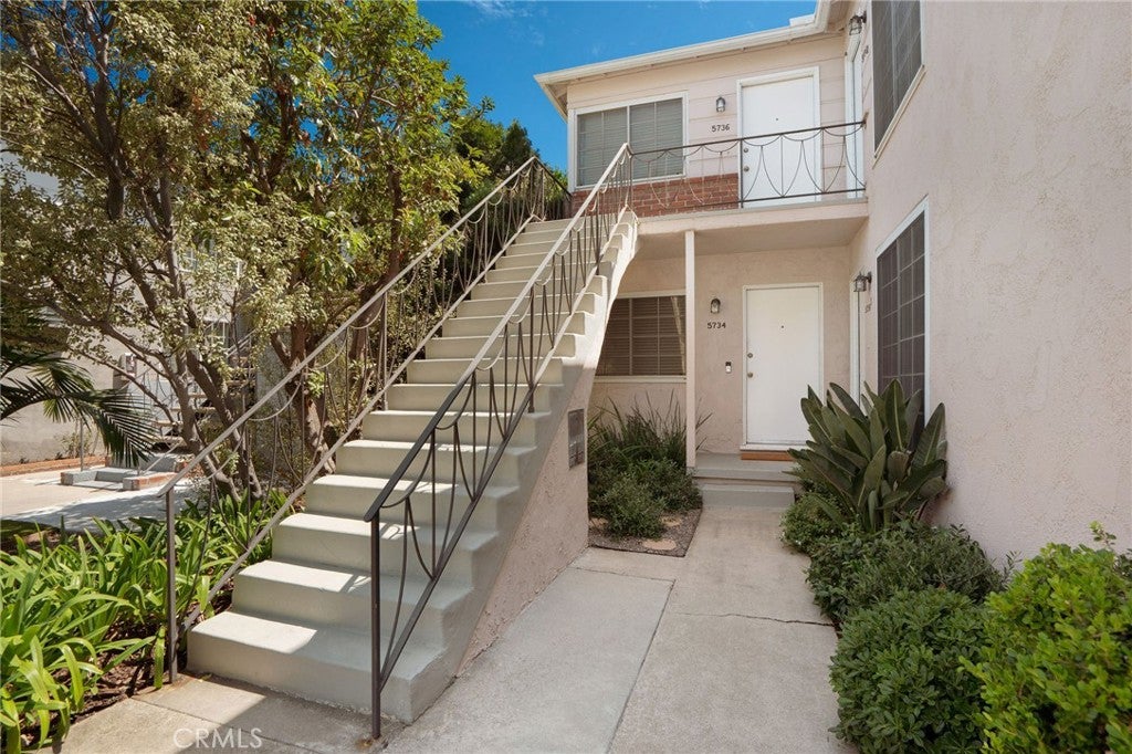 5734 Morley