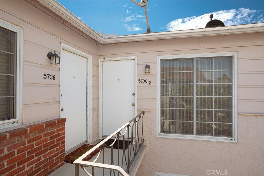 5734 Morley