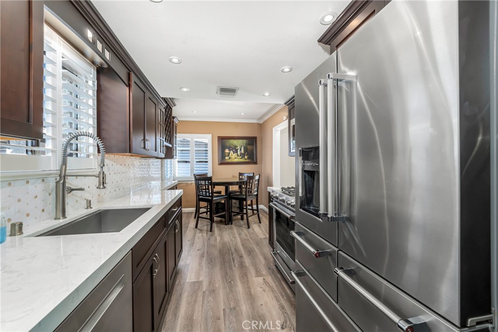 Lakewood Manor (LMMO) - Residential