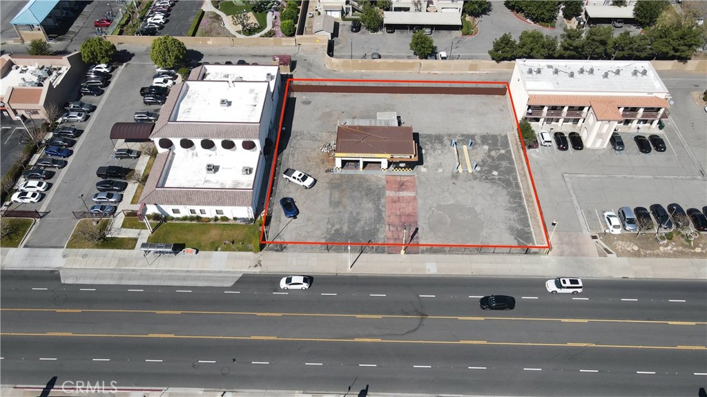 430 S Riverside