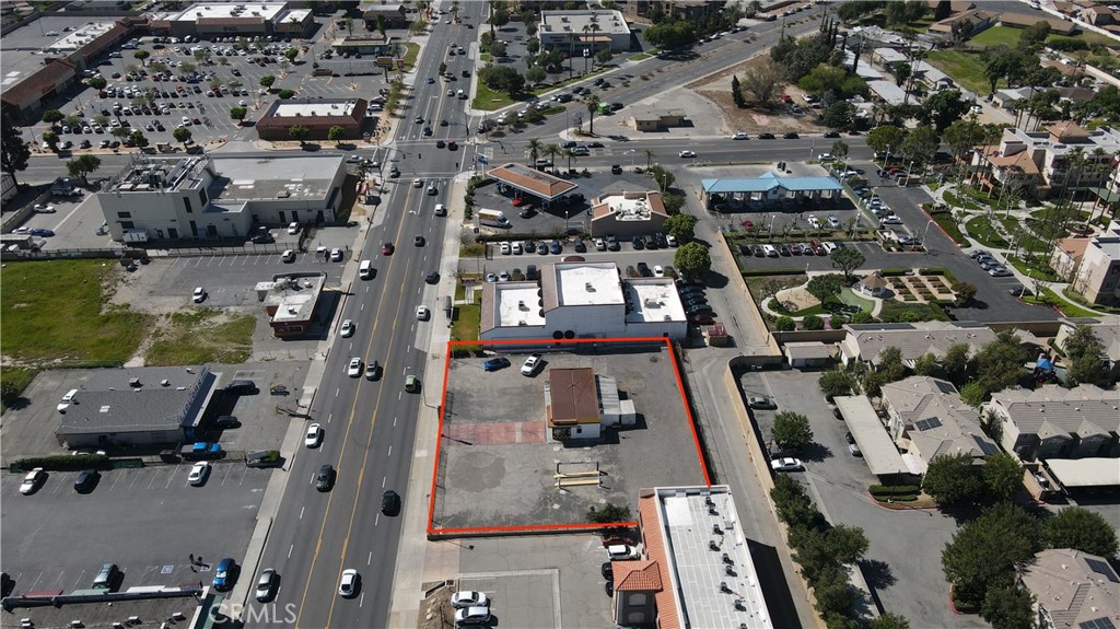 430 S Riverside