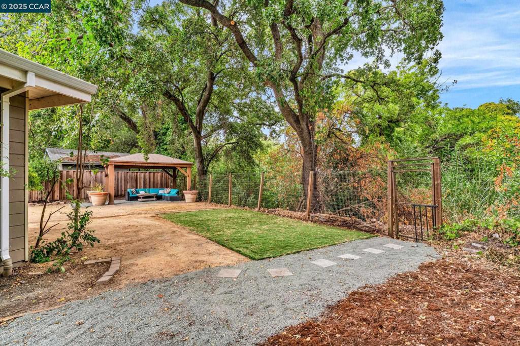 PARKMEAD - Residential