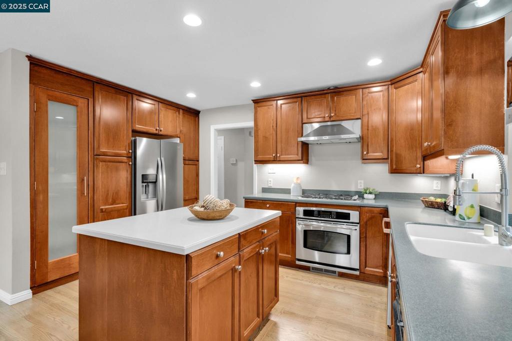 PARKMEAD - Residential