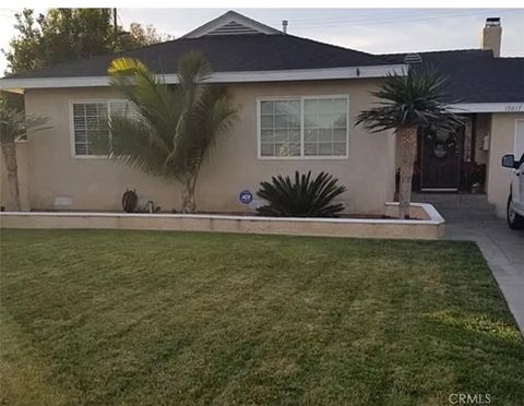 Photo of 10617 Dolan Avenue, Downey, CA 90241 (MLS # DW26038467)