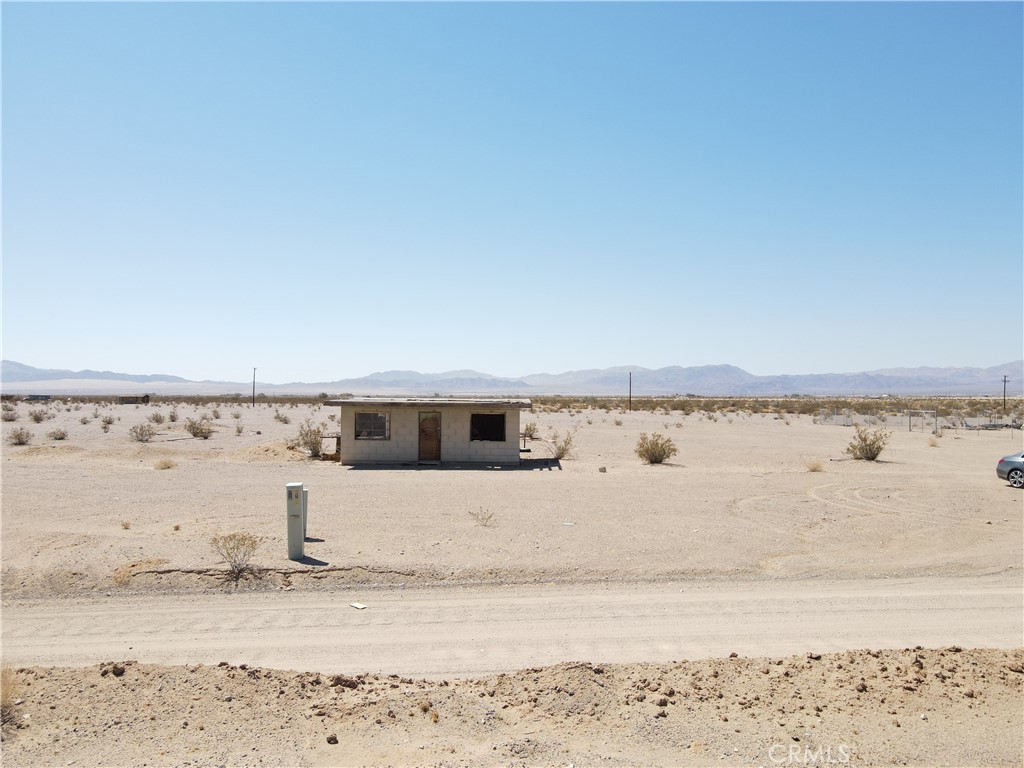 SELLER FINANCING AVAILABLE! This CABIN sits on the very edge of wide, open desert with SPECTACULAR views of the mountains. Here you have 360 degrees of panoramic mountain views and 5 full acres of desert land, surrounded by 100+ acres of BLM Land for a protected view and added privacy. This could make a sweet short term rental, OFF-GRID or 2nd home for someone who needs a little R&R. Come and take a look! Cabin need TLC /full rehab, Cash only! INVESTORS! Did you know, these cabins can be sold with w a 5% down conventional? That's good news for the resale!
Call for more info!