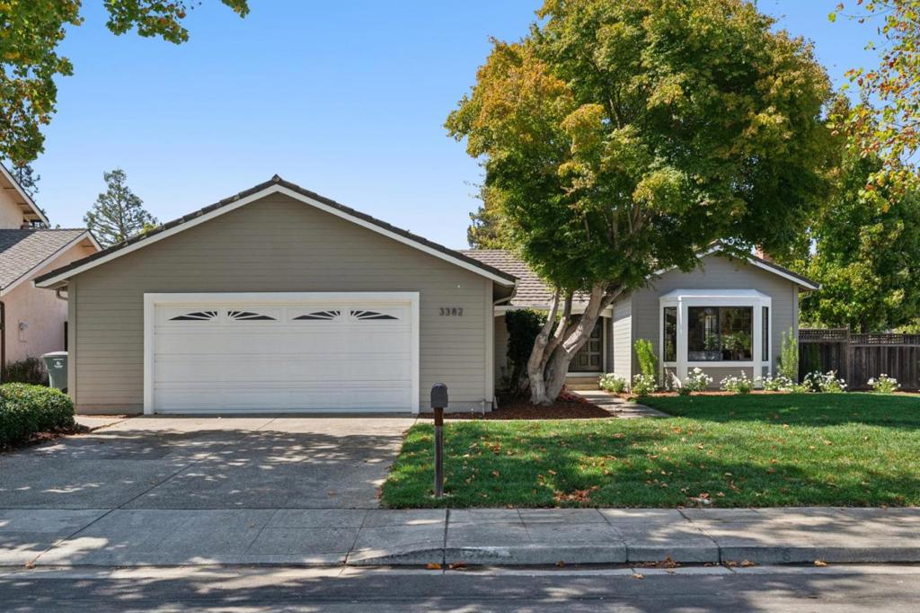 3382 Kenzo Court