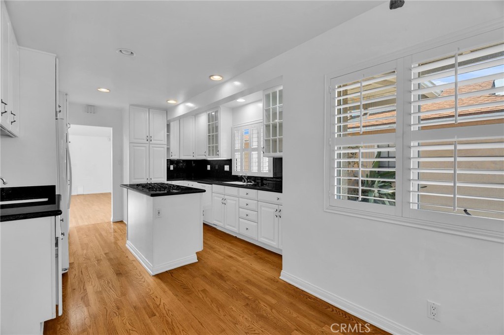 4114 Artesia Boulevard