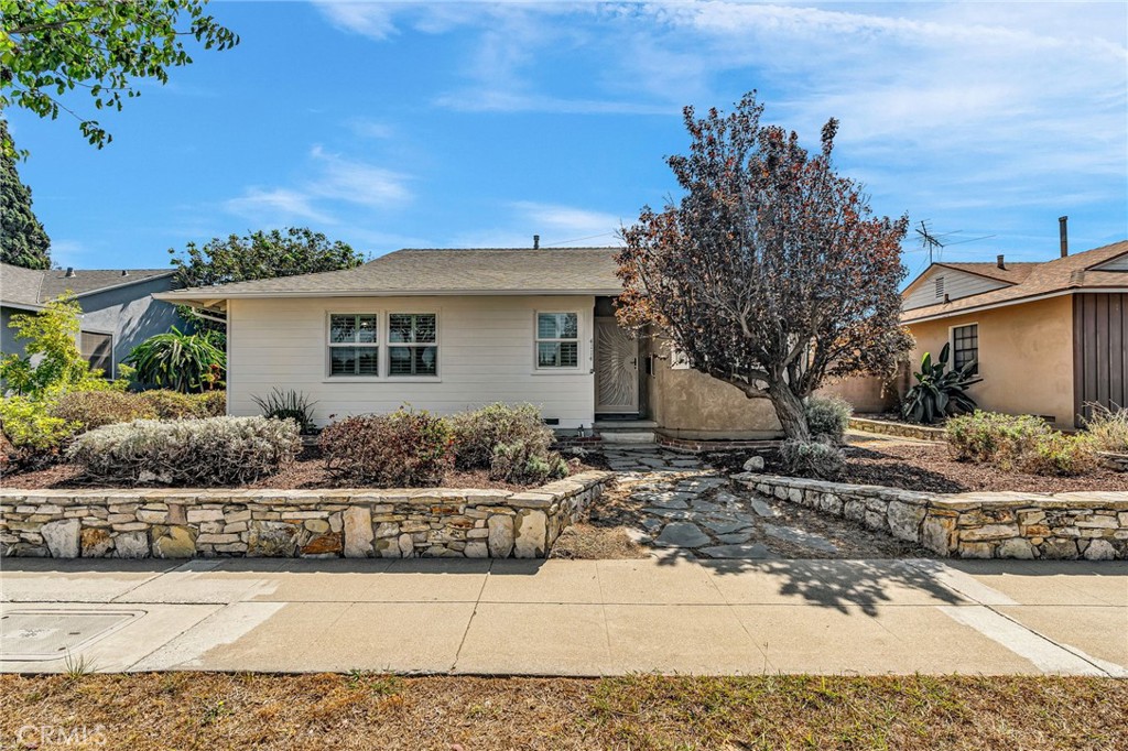 4114 Artesia Boulevard