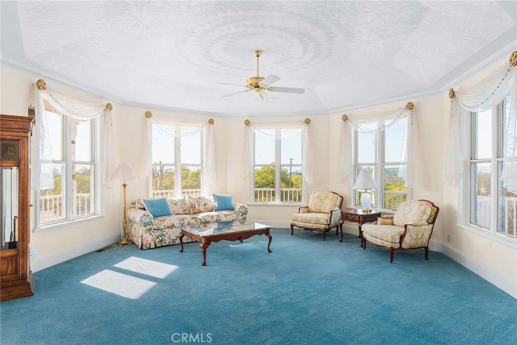 3723 Foothill Boulevard