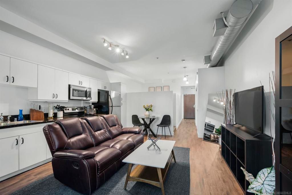 Photo of San Diego, CA 92101 (MLS # 260006823SD)