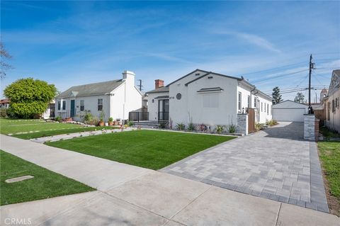 Photo of 8716 S 10th Avenue, Inglewood, CA 90305 (MLS # SB26030790)