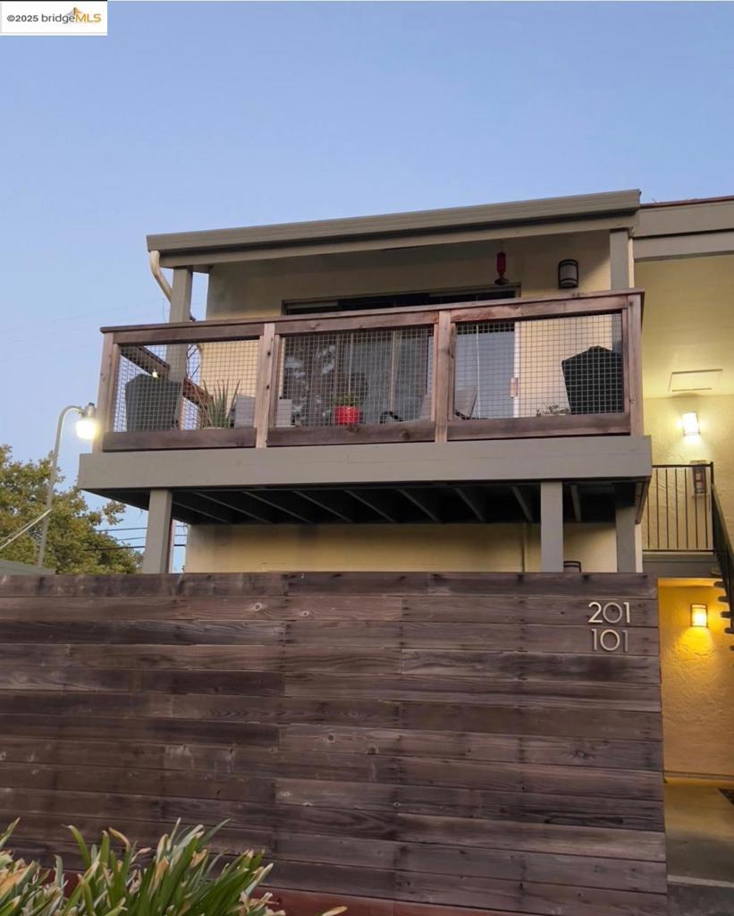 MENDOCINO - Residential