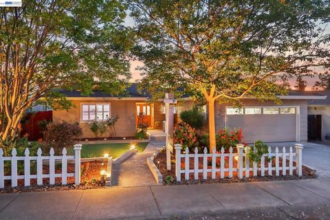 Photo of 42447 Paseo Padre Pkwy Pkwy, Fremont, CA 94539 (MLS # 41128811)