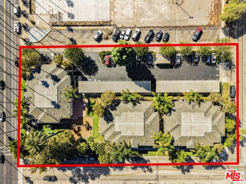 Tiny photo for 711 S C Street, Oxnard, CA 93030 (MLS # 26101952)