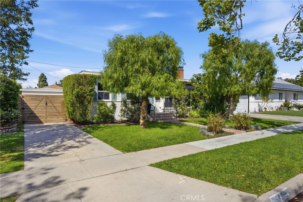 5857 E Mezzanine Way