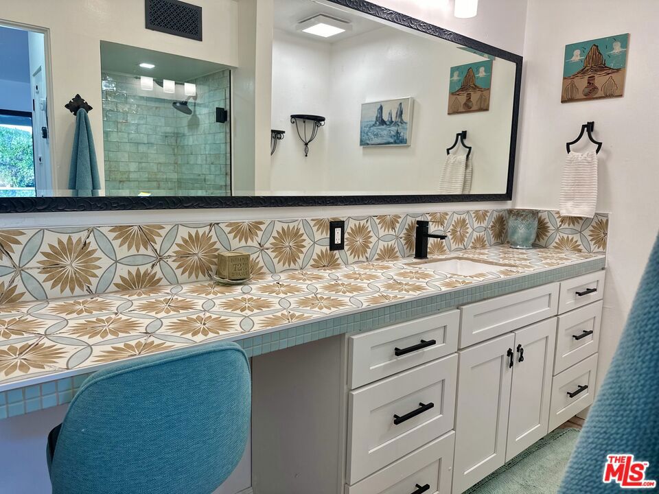 Indian Canyons - Residential Lease