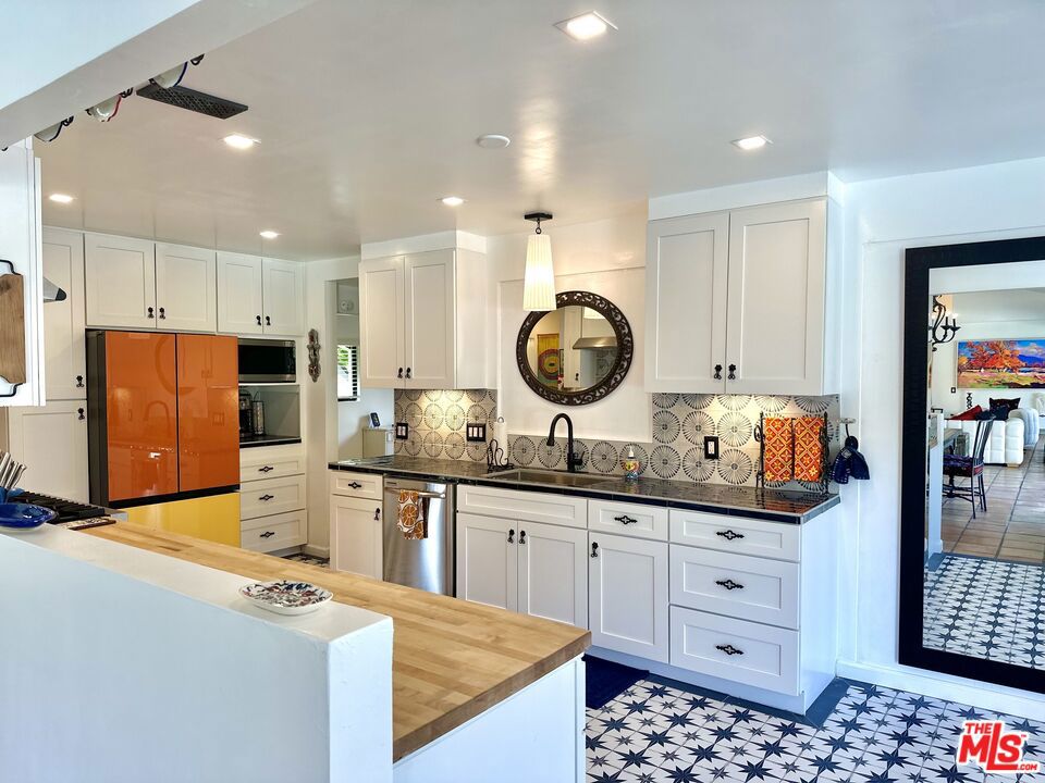 Indian Canyons - Residential Lease