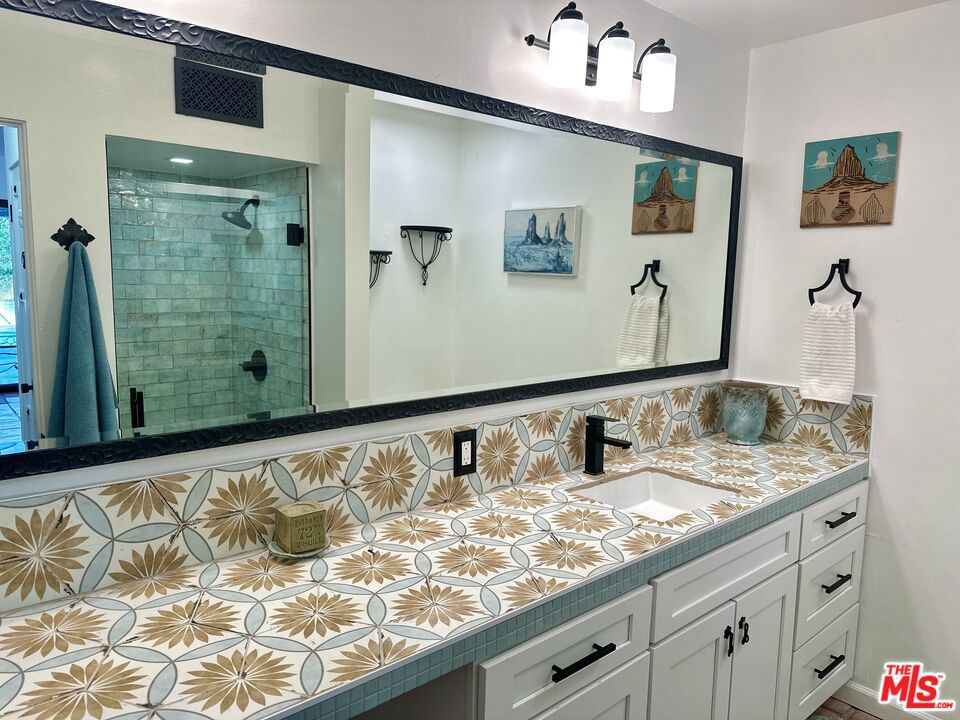 Indian Canyons - Residential Lease