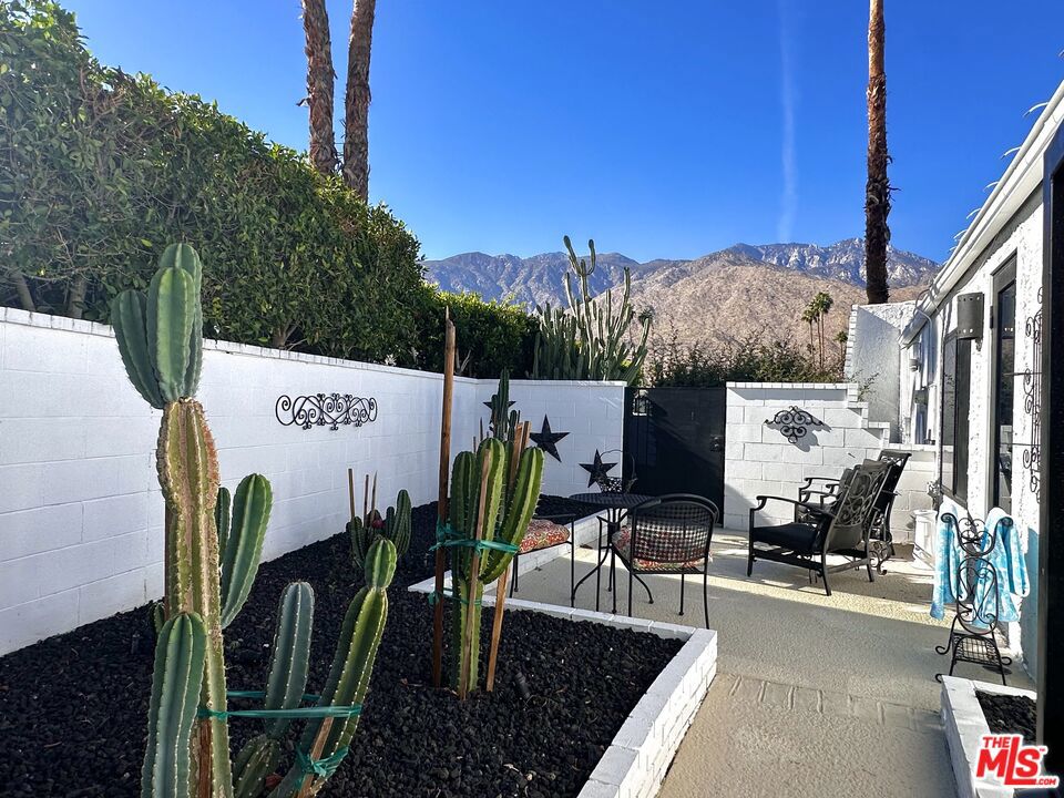 Indian Canyons - Residential Lease