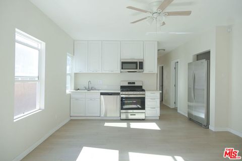 Photo of 407 N Coronado Street #1/2, Los Angeles, CA 90026 (MLS # 25607743)