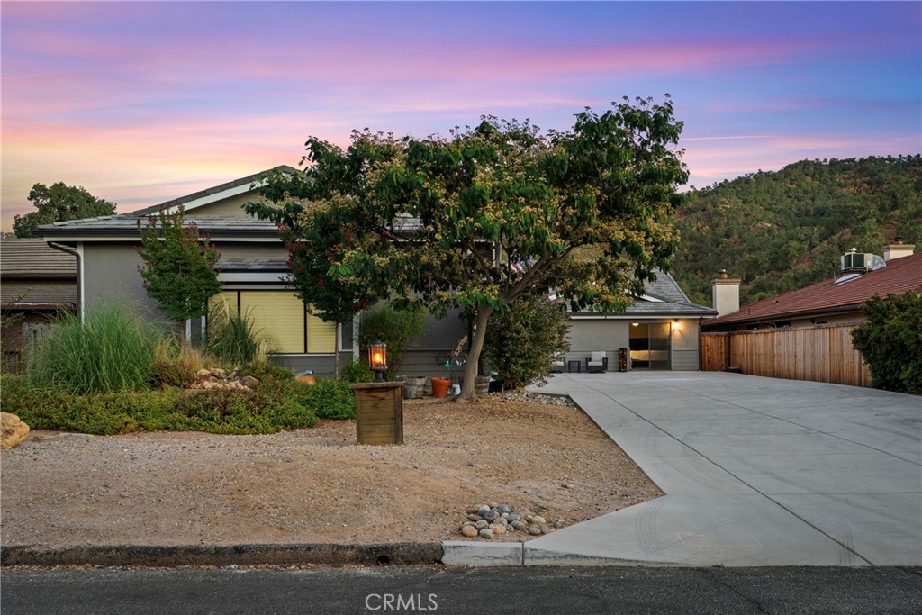 1856 Southfork Place