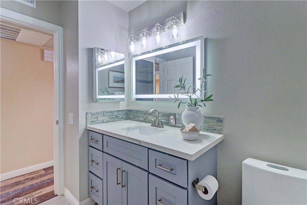 EAST PARK VILLAS - Residential