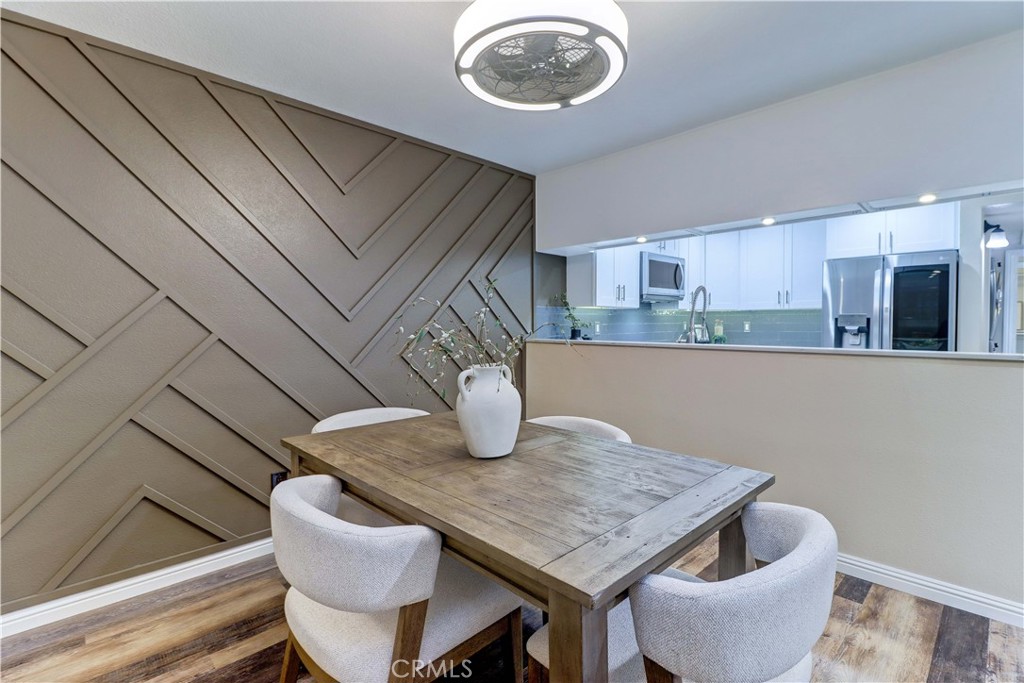 EAST PARK VILLAS - Residential