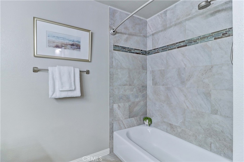 EAST PARK VILLAS - Residential