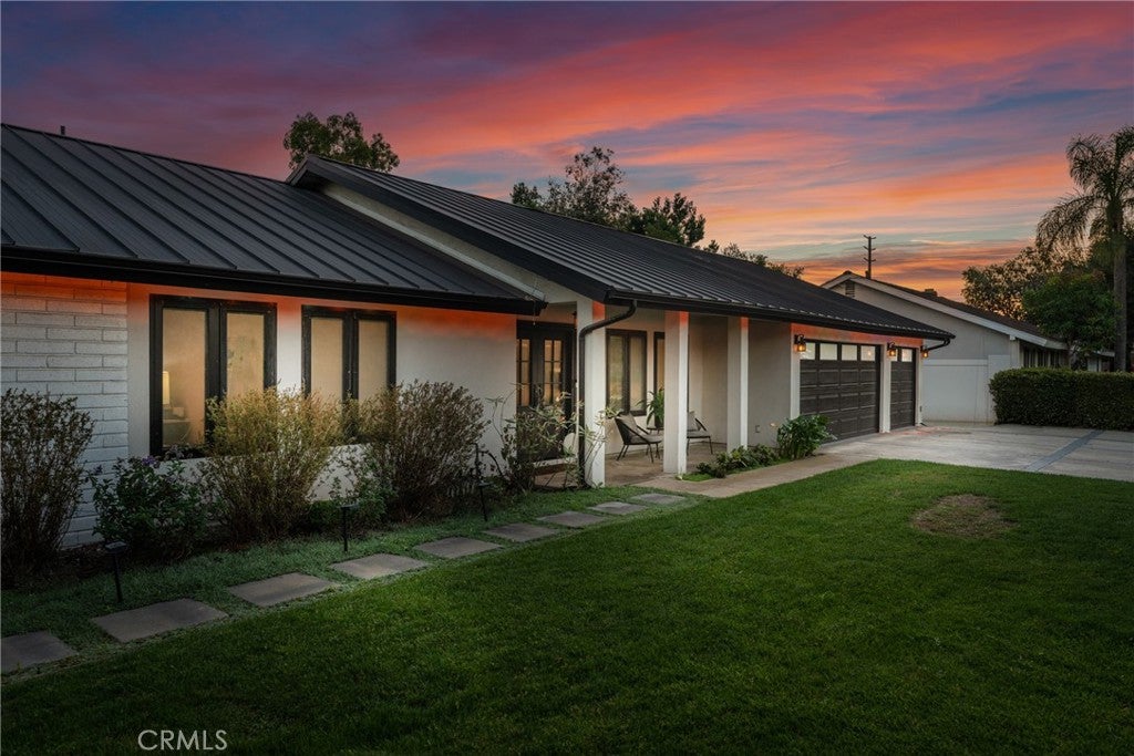 17052 El Cajon Avenue