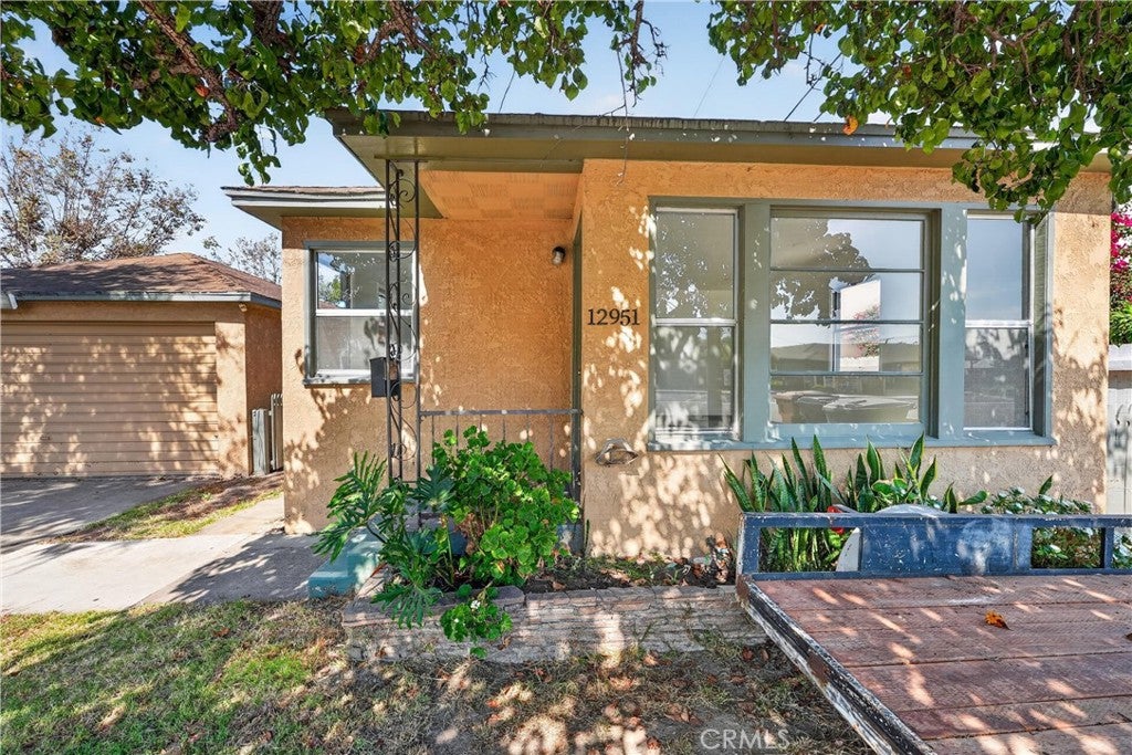 11401 Garden Grove