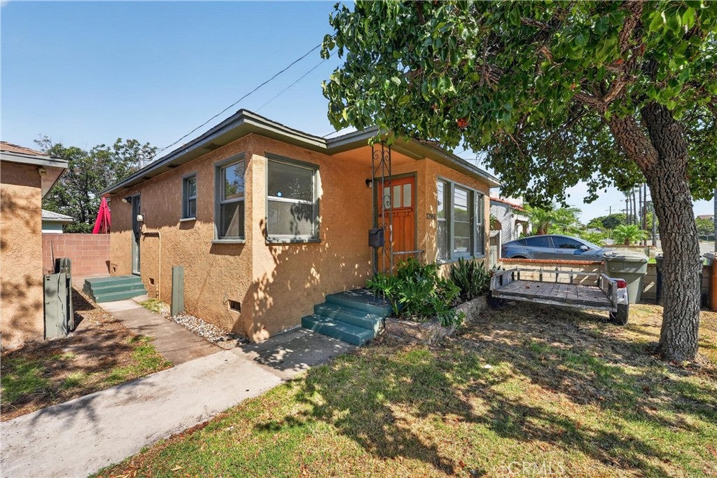 11401 Garden Grove