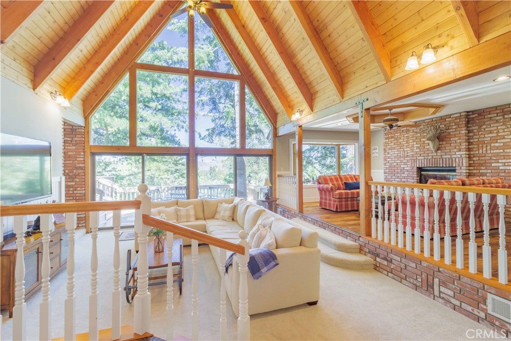 226 Birchwood