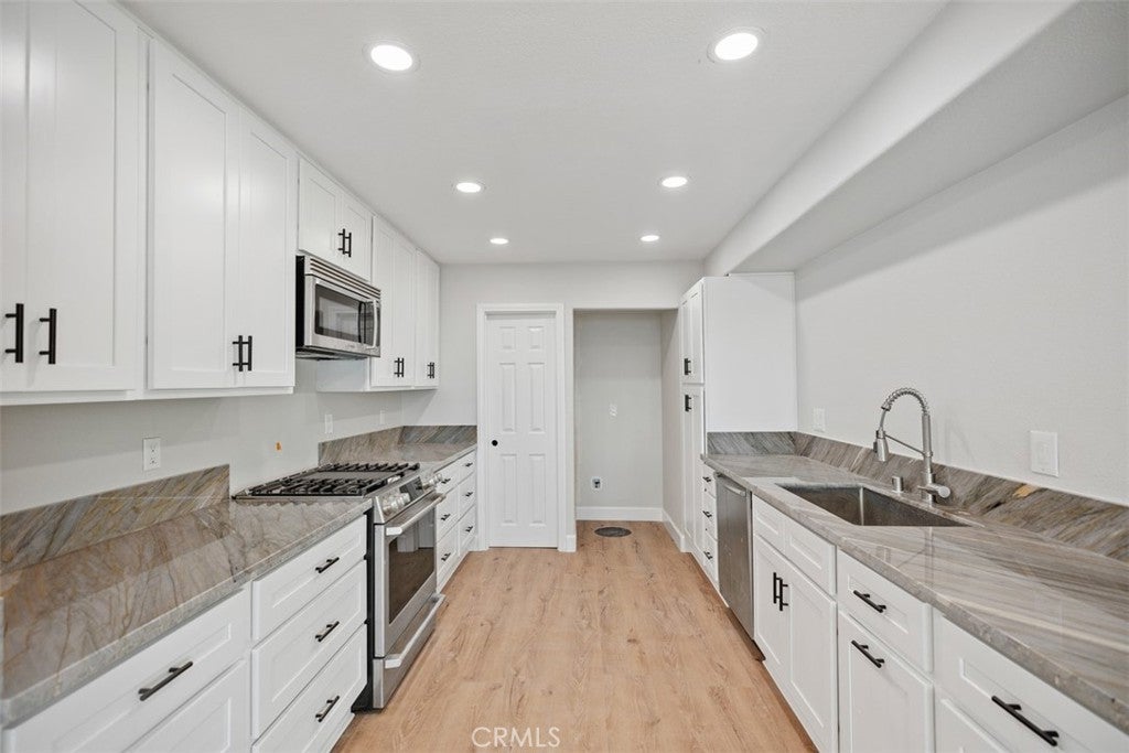 17 Vista Encanta, San Clemente CA 92672 - Photo 9