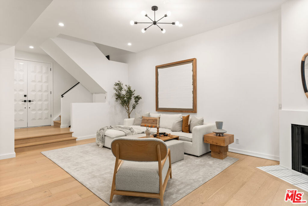 1131 12th Street 102