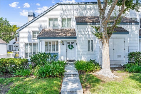 Photo of 85 Briarglen, Irvine, CA 92614 (MLS # OC26229841)