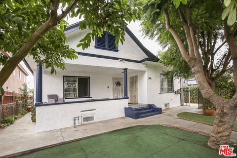 Photo of 488 E 47th Street, Los Angeles, CA 90011 (MLS # 25603897)