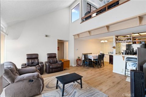 25761 Le Parc #68 Lake Forest CA 92630