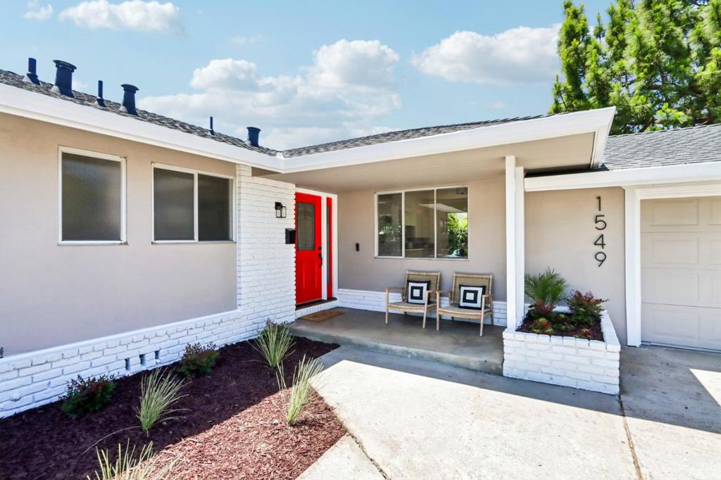1549 Belleville Way