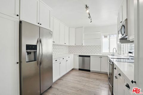Photo of 930 3rd Street #303, Santa Monica, CA 90403 (MLS # 26848911)