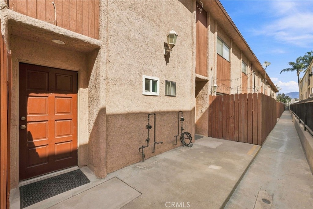 21900 Roscoe Boulevard 8