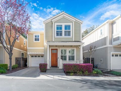 Photo of 334 Creekside Village Drive, Los Gatos, CA 95032 (MLS # ML82037406)