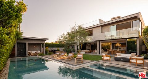 1632 Stradella Road Los Angeles CA 90077