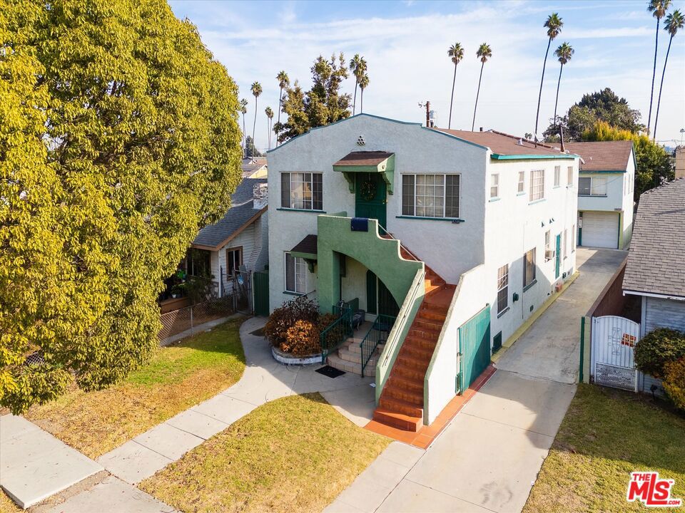 Well-Maintained 4-Unit Income Property in Leimert Park. A rare opportunity to acquire a charming multi-unit property in the highly sought-after Leimert Park neighborhood. This building features four units with the following configurations: Two (2) One Bedroom/ One Bathroom, One (1) Two Bedroom / One Bathroom, and One (1) Three Bedroom / One Bathroom unit. The property is under rent control, fully occupied, and sold with tenants. Don't miss out on this unique investment opportunity in one of Los Angeles' most iconic neighborhoods! Don't disturb tenants. Buyer and Buyer agent to verify zoning and square footage.